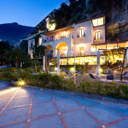 La Caravella Di - Relais, & Residences Apart Otel 3*