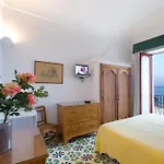 Aparthotel La Caravella Di - Relais, & Residences 3*