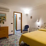 La Caravella Di - Relais, & Residences Positano