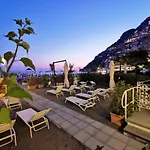 La Caravella Di - Relais, & Residences Apart Otel