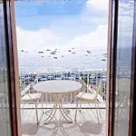 La Caravella Di - Relais, & Residences Apartmanhotel Positano