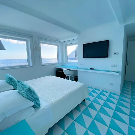 Aparthotel La Caravella Di - Relais&beach 3*