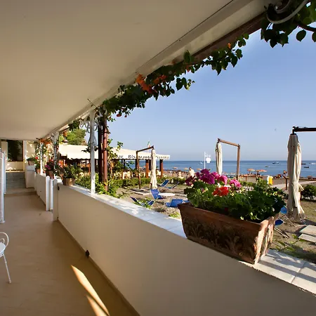 Lägenhetshotell La Caravella Di - Relais, & Residences 3*