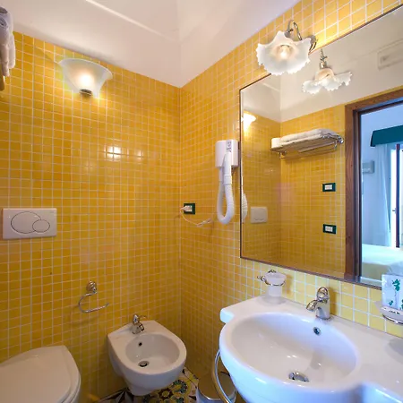 Lägenhetshotell La Caravella Di - Relais, & Residences 3*