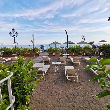 La Caravella Di - Relais&beach Aparthotel 3*