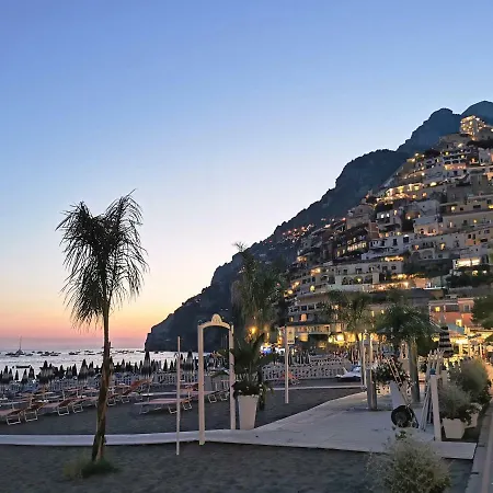 Aparthotel La Caravella Di - Relais&beach 3*