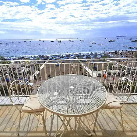 Aparthotel La Caravella Di - Relais&beach