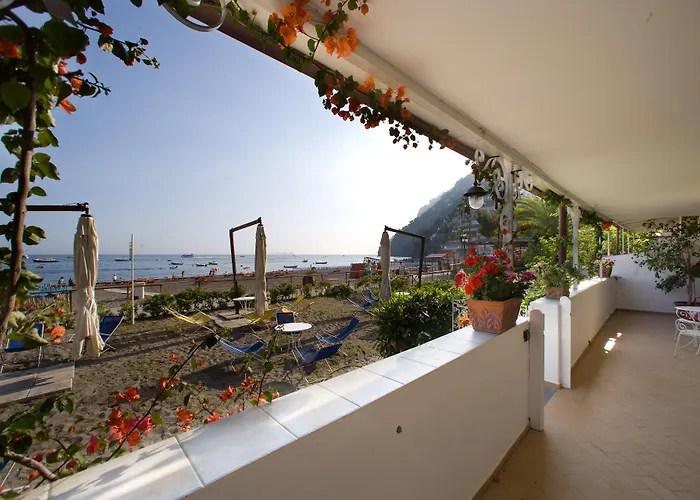 La Caravella Di - Relais&beach Aparthotel Positano
