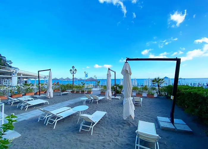 La Caravella Di - Relais&beach Aparthotel