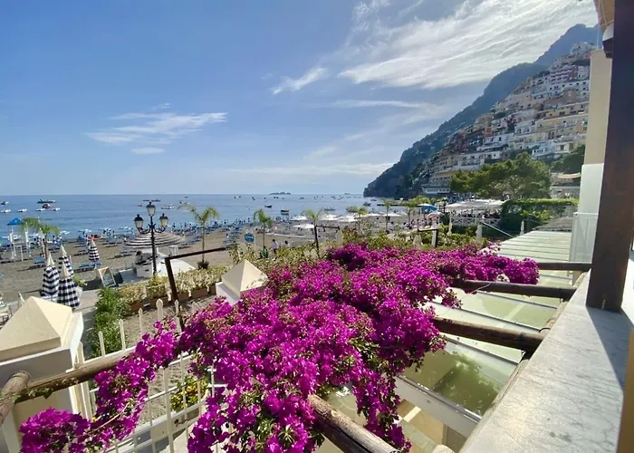La Caravella Di - Relais&beach Aparthotel Positano
