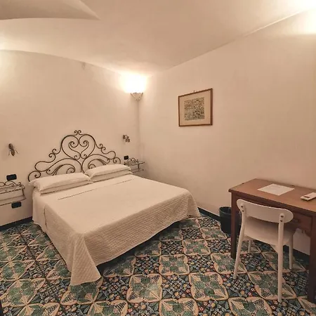 La Caravella Di - Relais, & Residences 3* Positano